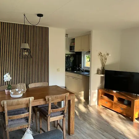 Gezellig Chalet In De Boomgaard 2 Tot 4 Personen Chalet *